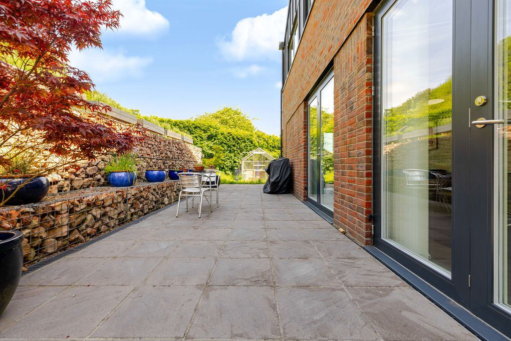 Slines Oak Road Woldingham